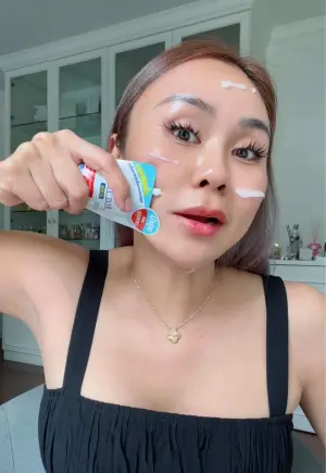 คลิปรีวิวโดย Amy Kitiya